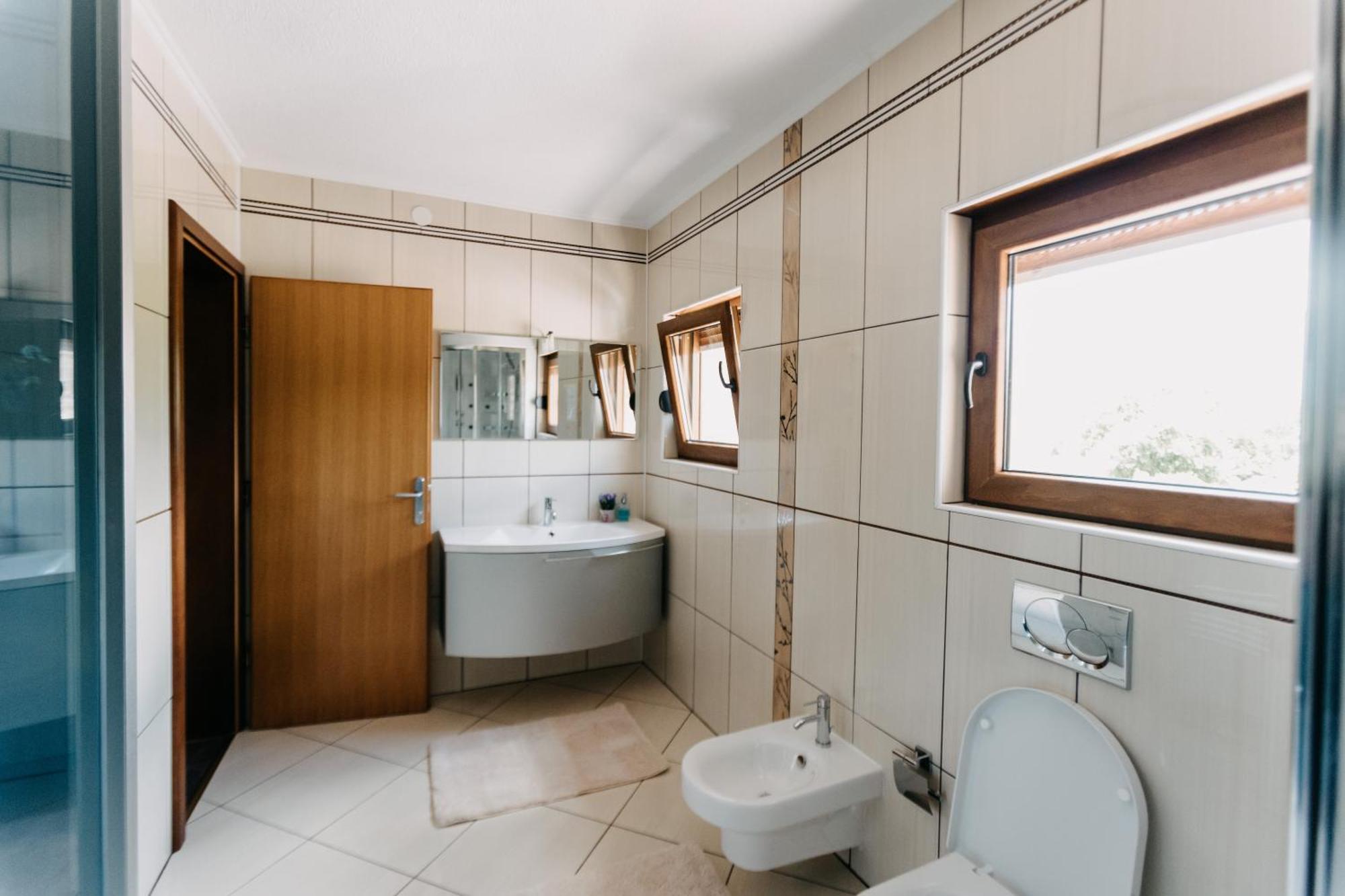 Villa Lamija Бихач Экстерьер фото
