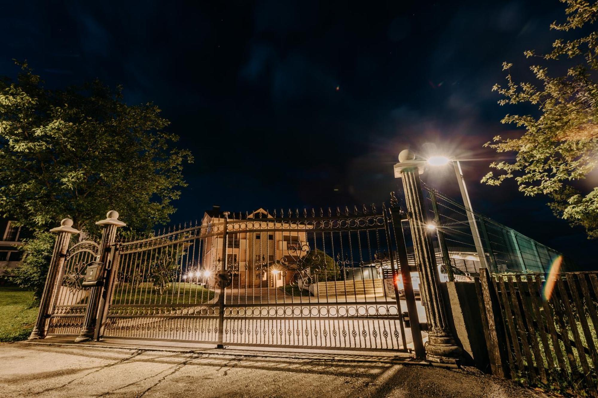 Villa Lamija Бихач Экстерьер фото